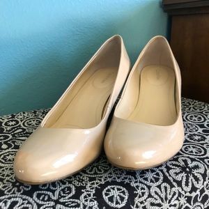 Calvin Klein cream wedges